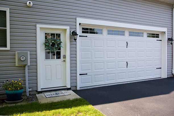 24/7 Emergency Garage Door Panel Replacement experts in Santa Rita Ranch, TX
